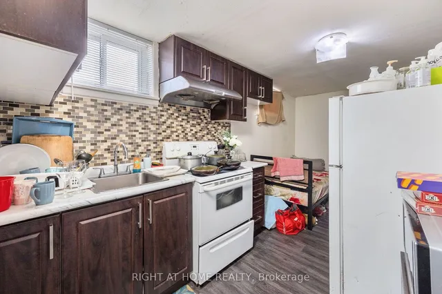 Additional image 30 of 59 Trinnell Blvd