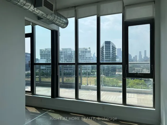 Additional image 15 of 625 Queen St Unit 607