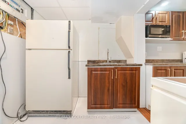 Additional image 27 of 11 Horatio Crt