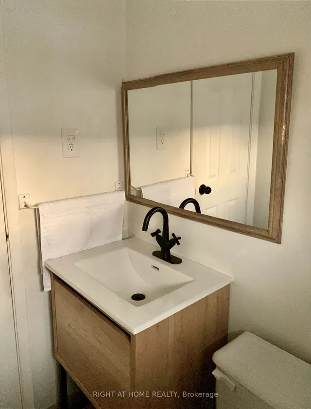 Additional image 16 of 453 Woodview Rd Unit 7