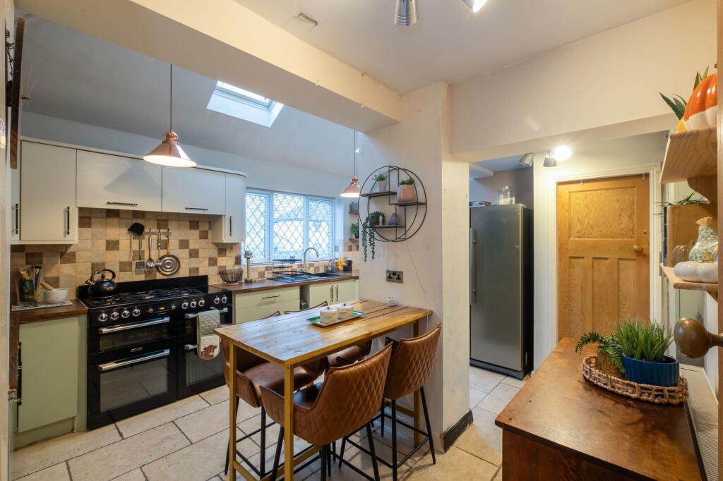 Additional image 12 of Tamworth Road, Tamworth