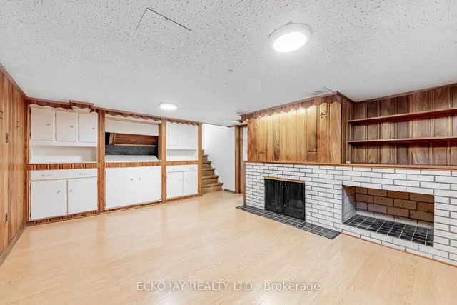 Additional image 18 of 57 Marthclare Ave