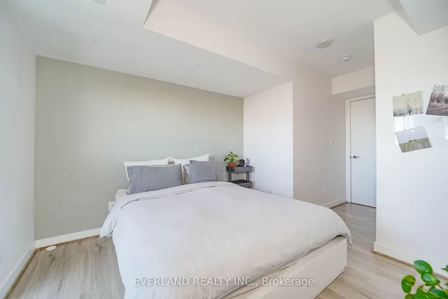 Additional image 15 of 160 Flemington Rd Unit 1005