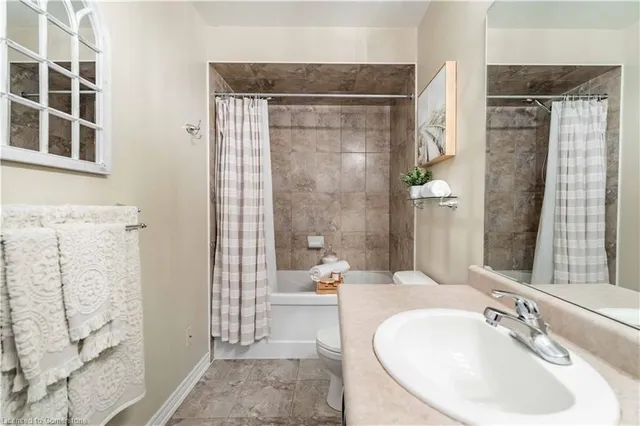 Additional image 31 of 45 Seabreeze Cres Unit 10