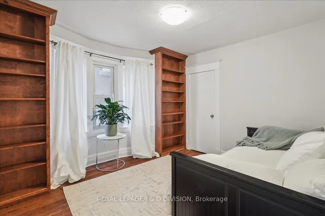 Additional image 25 of 220 Fern Ave