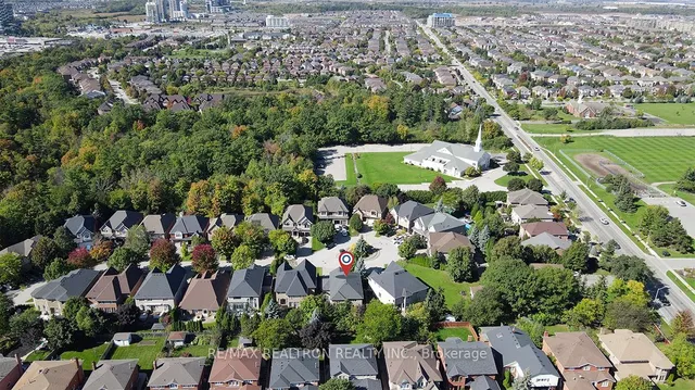 Additional image 40 of 518 Spruce Needle Crt