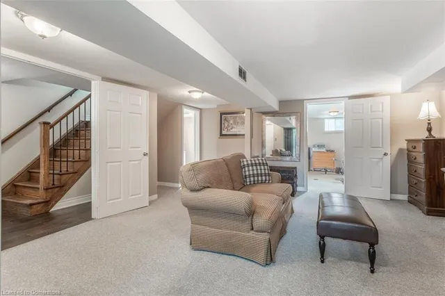 Additional image 23 of 2326 Redfern Rd