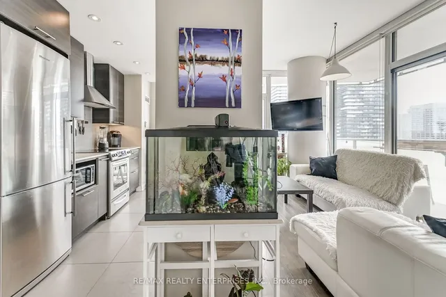 Additional image 13 of 1 Market St Unit 1413