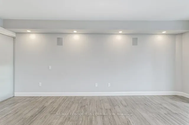 Additional image 26 of 1001 Bay St Unit 3211