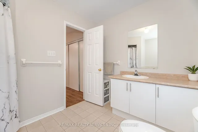 Additional image 21 of 47 Spadina Rd Unit 32