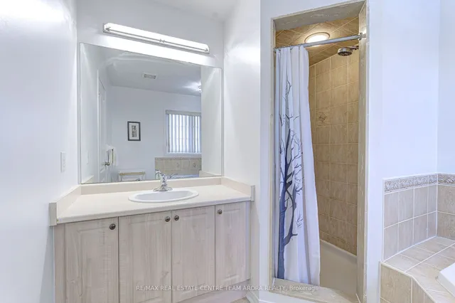 Additional image 19 of 15 Roundstone Dr