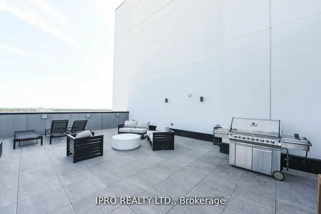 Additional image 25 of 95 Dundas St W St Unit 004