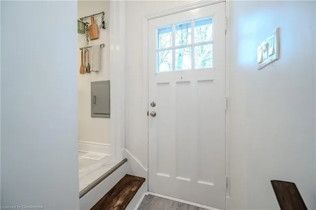 Additional image 29 of 586 Weber St