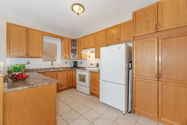 Additional image 8 of 25 Pape Dr