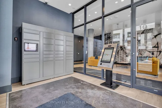 Additional image 4 of 10 Lagerfeld Dr