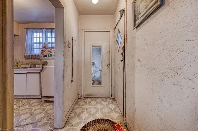 Additional image 8 of 858 Beach Blvd