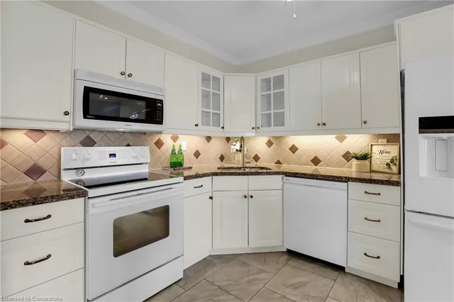 Additional image 8 of 500 Green Rd Unit 1117