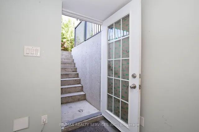 Additional image 26 of 13 Greenbush Crt