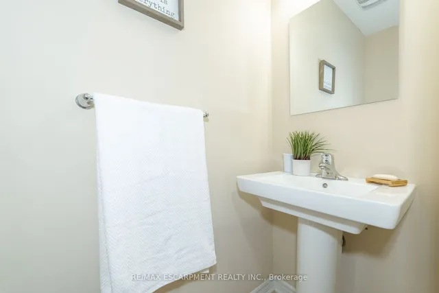 Additional image 22 of 254 Hinton Terr