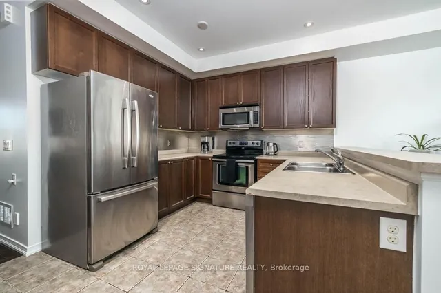 Additional image 8 of 114 Cedar Lake Cres