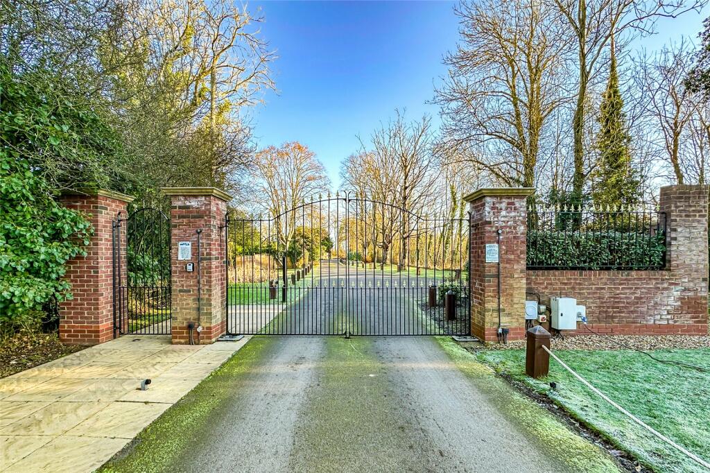 Additional image 8 of Astwick Manor, Coopers Green Lane, Hatfield, Hertfordshire, AL10