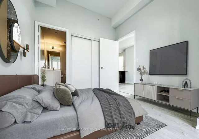 Additional image 3 of 20 SHORE BREEZE Dr Unit 4104