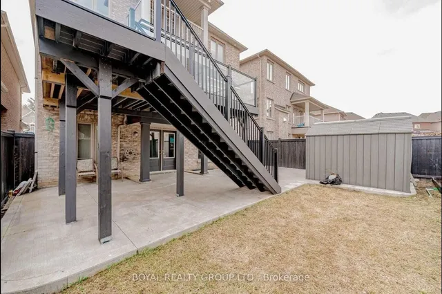 Additional image 40 of 121 Leadership Dr