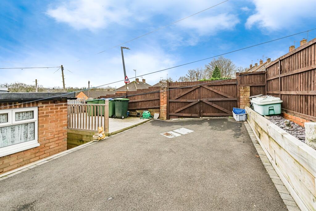 Additional image 15 of Briery Close, CRADLEY HEATH