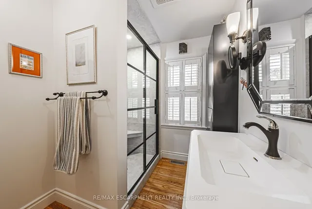 Additional image 18 of 61 Home St