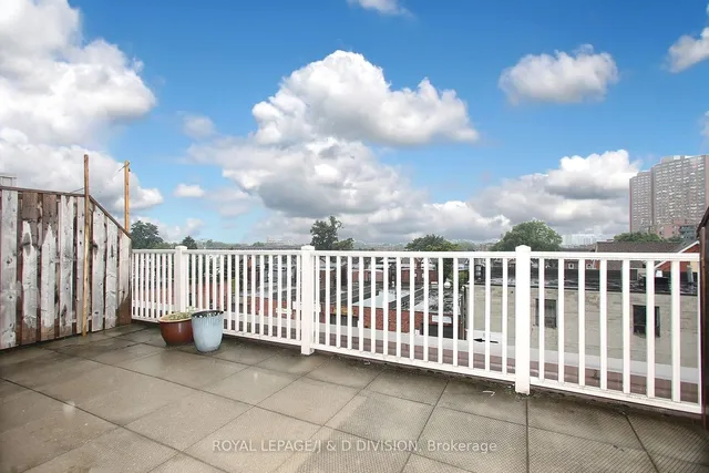 Additional image 12 of 11 Ruttan St Unit 229