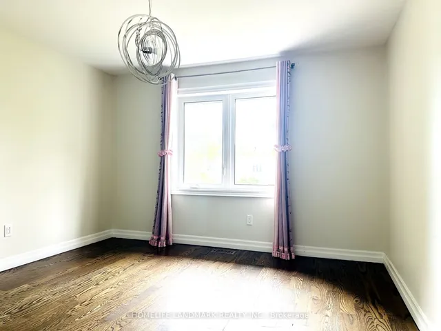 Additional image 16 of 125 Bannatyne Dr