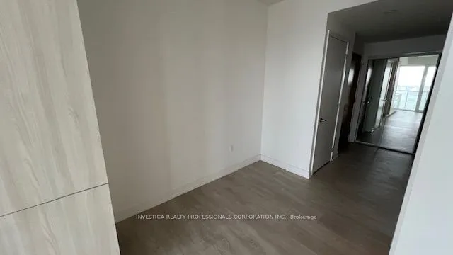 Additional image 26 of 15 Queens Quay Unit 2009