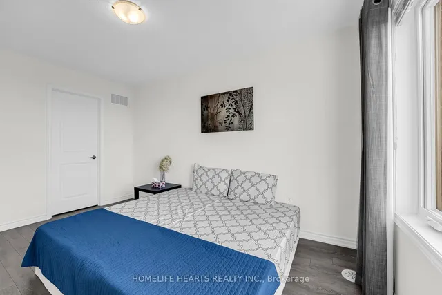 Additional image 27 of 250 Lagerfeld Dr Unit 11