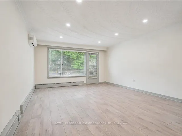 Additional image 13 of 18 Thirty Third St