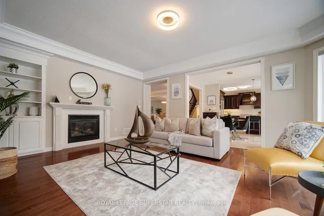 Additional image 11 of 220 EDGEWATER Cres