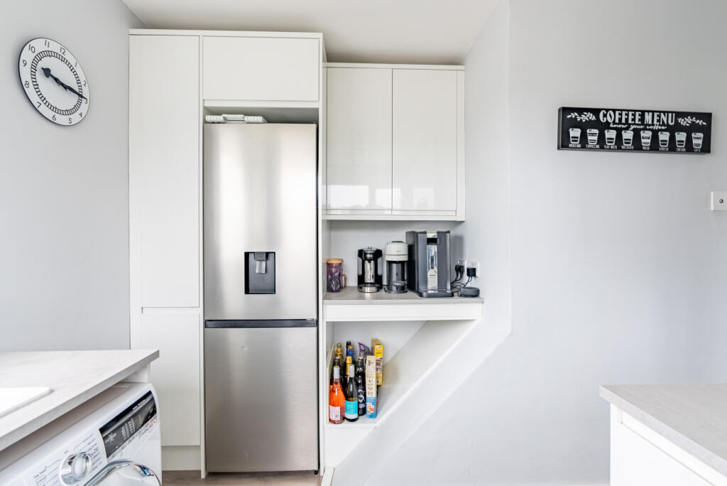 Additional image 7 of Sycamore Drive, Park Street, St. Albans, Hertfordshire, AL2