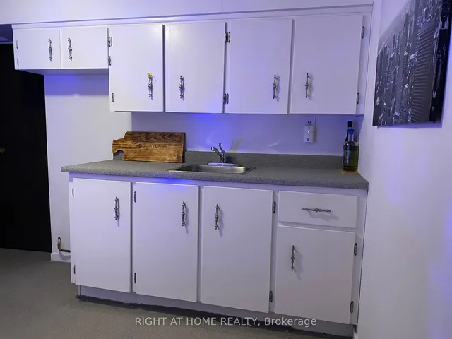 Additional image 28 of 453 Woodview Rd Unit 7