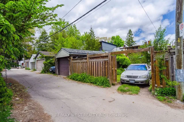 Additional image 16 of 68 Hastings Ave