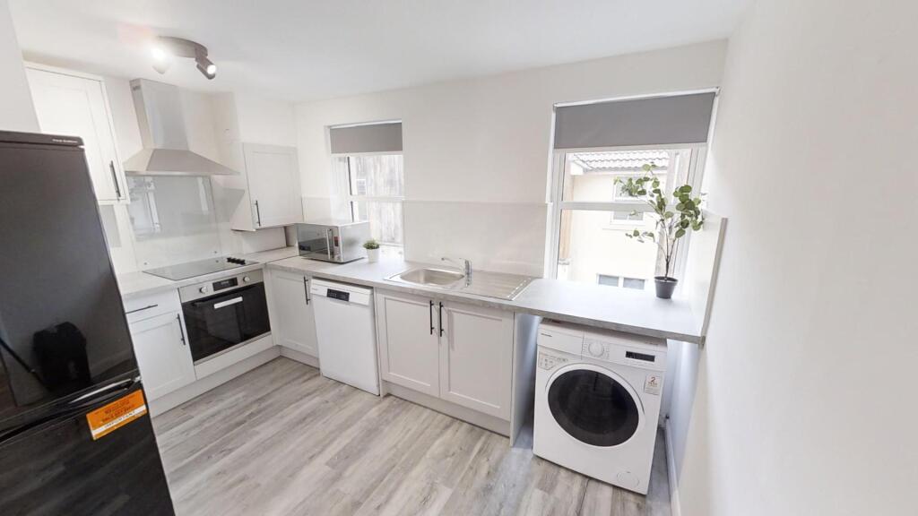 Additional image 3 of Piccadilly Place, Bath