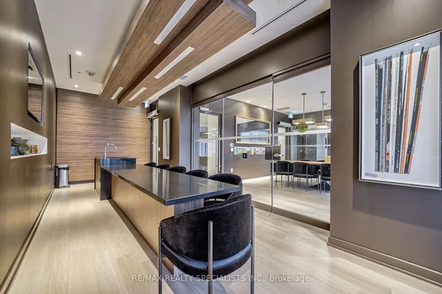 Additional image 26 of 10 DEERLICK Crt Unit 907