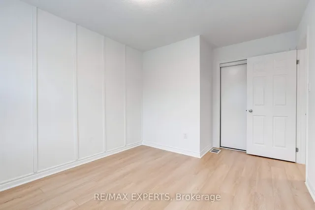 Additional image 19 of 174 Powell Dr