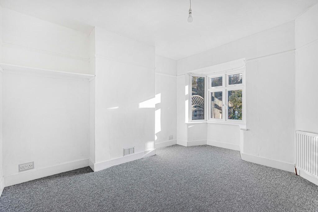 Additional image 10 of Dixons Hill Close, Welham Green, AL9
