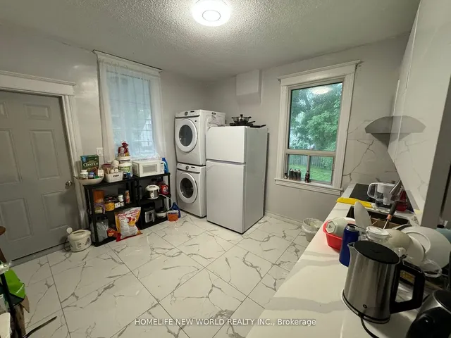 Additional image 6 of 61 Broadway Ave