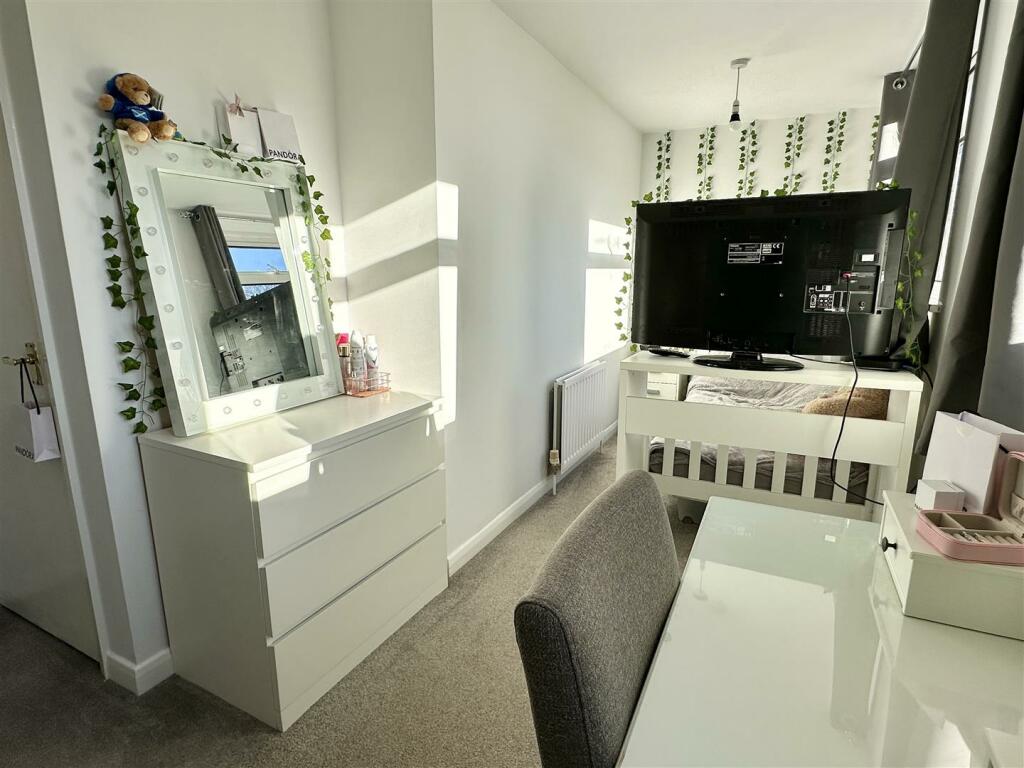 Additional image 27 of Fairwater Crescent, Alcester