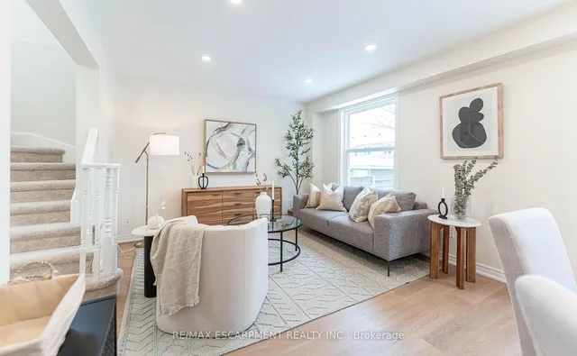 Additional image 9 of 29 Featherwood Cres