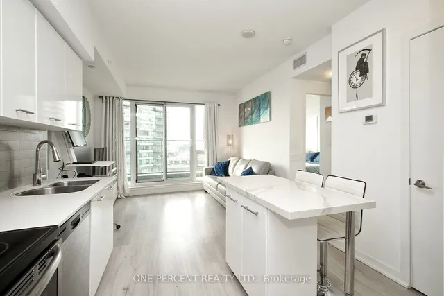 Additional image 12 of 2212 Lake Shore Blvd Unit 904