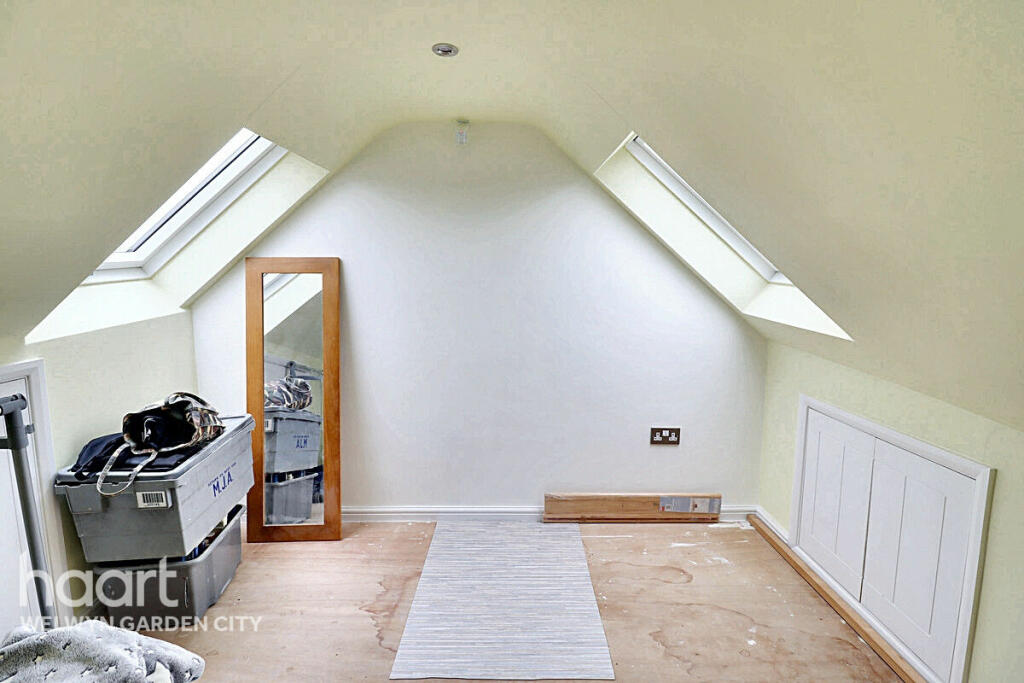 Additional image 26 of Hollybush Lane, Welwyn Garden City