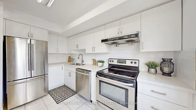 Additional image 15 of 256 Doris Ave Unit 2002