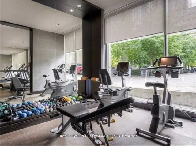 Additional image 19 of 21 Scollard St Unit 504