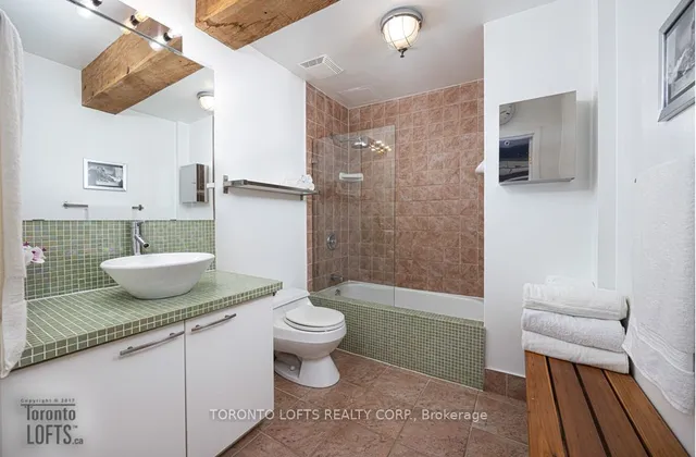 Additional image 21 of 426 Queen St Unit A01